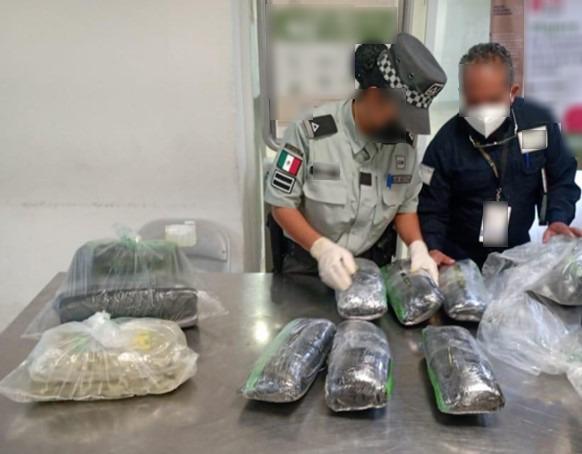 Aumentó recaudación y decomiso de drogas y armas en aduanas de México